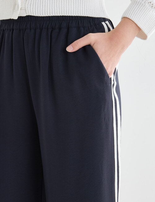 Whistle Urban Straight Leg Pant, Short Length, Midnight product photo View 04 L