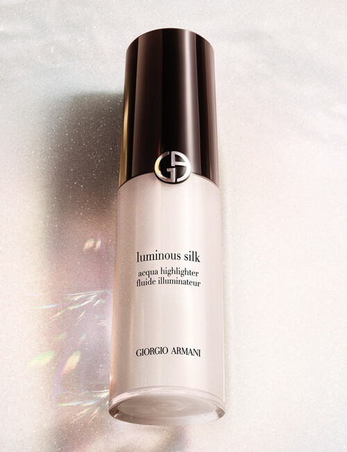 Armani Luminous Silk Acqua Highlighter product photo View 06 L