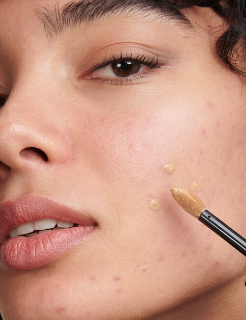 Armani Luminous Silk Perfect Glow Concealer product photo View 06 L