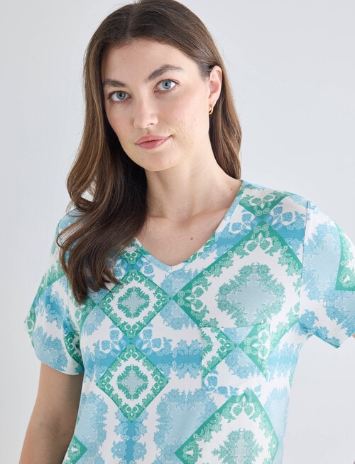 Whistle Sleep T-Shirt Nightie, Scarf Print product photo View 04 L
