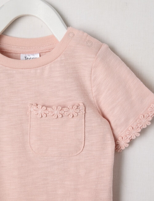 Teeny Weeny Strawberry Fields Short Sleeve Tee, Nurturing Pink product photo View 02 L