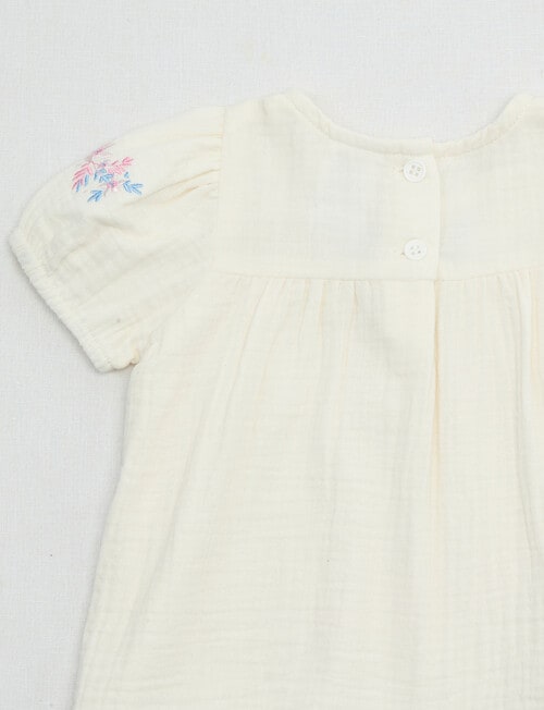 Teeny Weeny Strawberry Fields Woven Top & Chambray Short Set, 2-Piece, White & Chambray product photo View 03 L