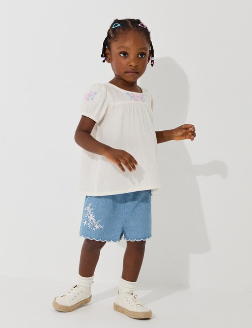 Teeny Weeny Strawberry Fields Woven Top & Chambray Short Set, 2-Piece, White & Chambray product photo View 05 L