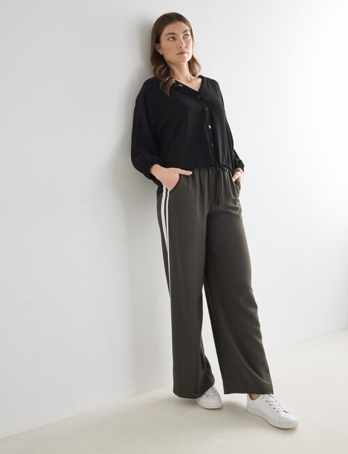 Whistle V-Neck Tie Hem Top, Black product photo View 06 L