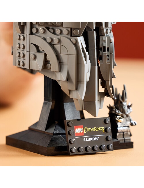 Lego Icons The Lord Of The Rings: Sauron'S Helmet, 11373 product photo View 04 L