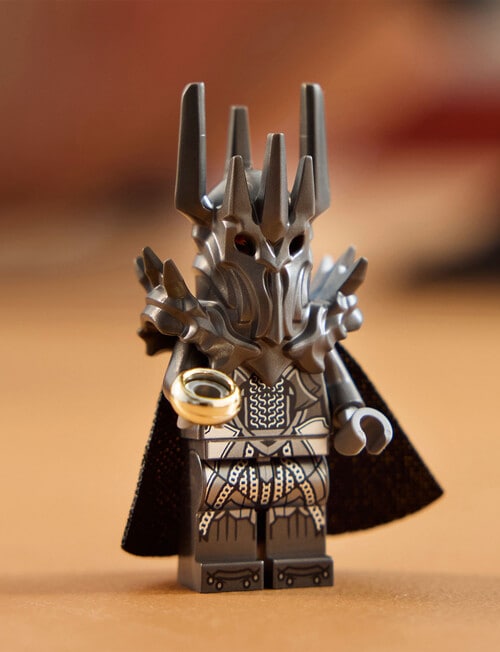 Lego Icons The Lord Of The Rings: Sauron'S Helmet, 11373 product photo View 06 L