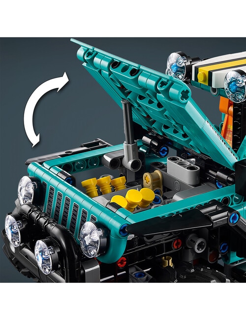 LEGO Technic Jeep&reg; Wrangler Rubicon SUV, 42227 product photo View 05 L
