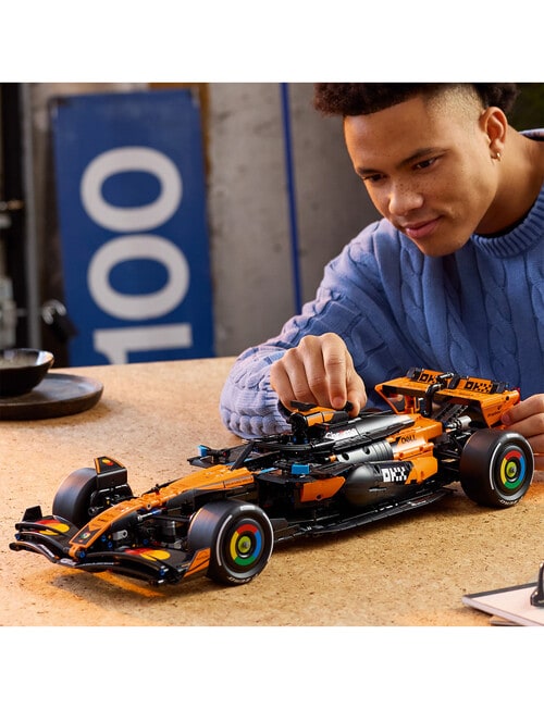 LEGO Technic McLaren MCL39 F1&reg; Car, 42228 product photo View 13 L
