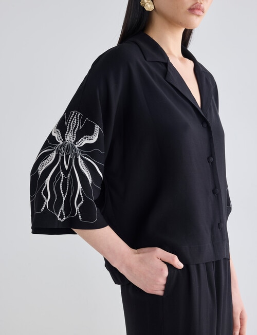 State of play Asteri Shirt, Black Print product photo View 05 L