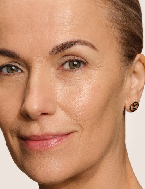 Armani Luminous Silk Foundation product photo View 07 L