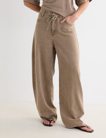 Mineral Carter Relaxed Tie Jean, Sepia Brown product photo