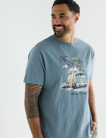 Logan Wave Chaser Tee, Teal product photo