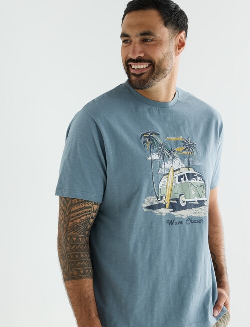 Logan Wave Chaser Tee, Teal product photo