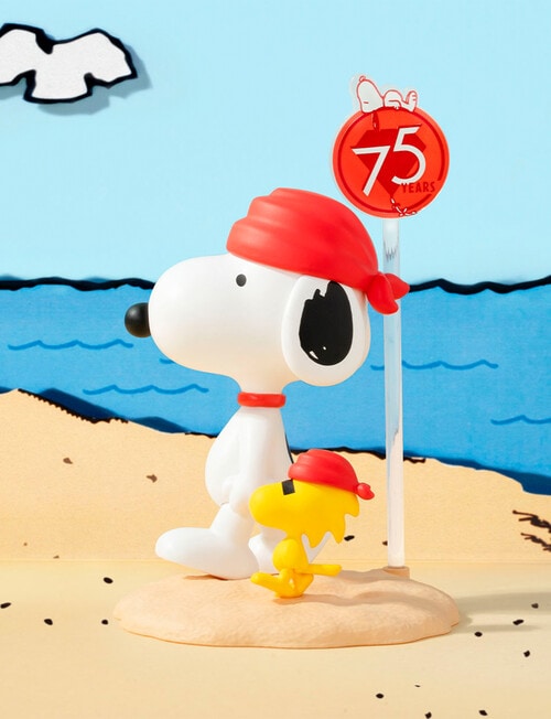 Pop Mart Peanuts 75th Anniversary - Snoopy Comic Life Series Figures product photo View 06 L