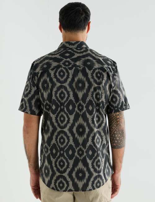 Kauri Trail Ikat Print Short Sleeve Shirt, Black product photo View 02 L