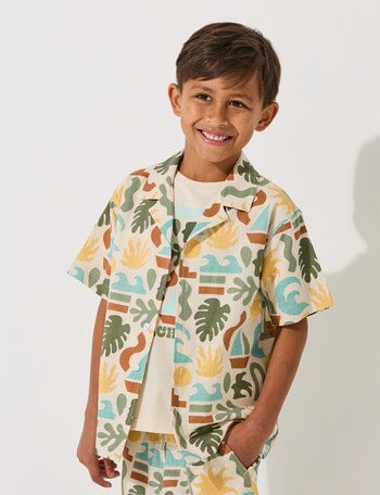 Mac & Ellie All Over Print Aztec Short Sleeve Shirt, Yellow & Green product photo