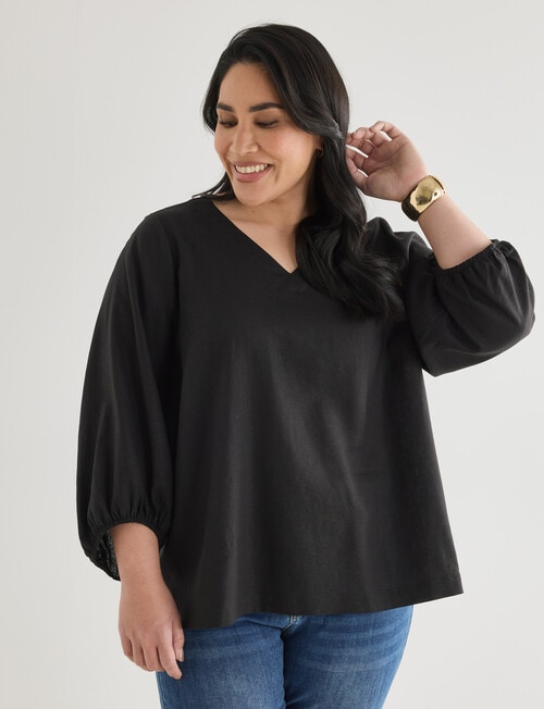 Studio Curve Linen Viscose V-neck 3/4 Sleeve Top, Black product photo