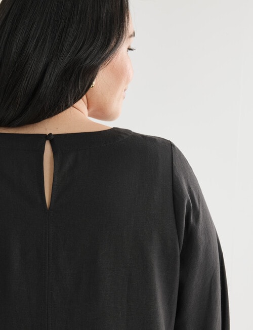 Studio Curve Linen Viscose V-neck 3/4 Sleeve Top, Black product photo View 04 L