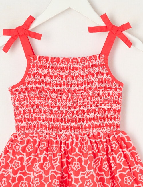 Mac & Ellie Tiered Broderie Dress, Red & White product photo View 03 L