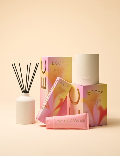 Ecoya Limited Edition Ceramic Madison Candle, 400g, Sweet Pea & Jasmine product photo View 04 L