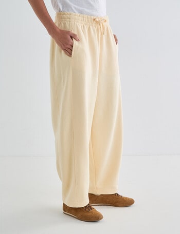 Zest Lounge Brushed Barrel Leg Jogger, Golden product photo