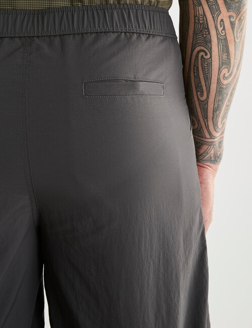 Kauri Trail Trek Short, Charcoal product photo View 05 L