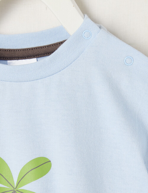 Teeny Weeny Safari Friends Play Short Sleeve Giraffe Tee, Ice Blue product photo View 03 L