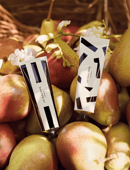Jo Malone London English Pear & Sweet Pea Hand Cream, 30ml product photo View 03 L