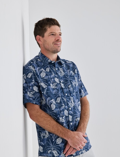 Chisel Palm Short Sleeve Shirt, Blue product photo