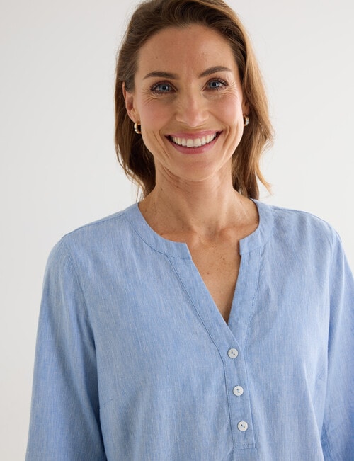 Line 7 Vacay Linen Blend Top, Vista Blue product photo View 04 L