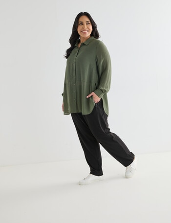 Studio Curve Long Sleeve Magic Shirt, Foliage product photo