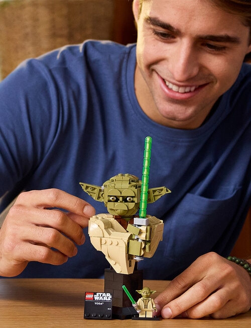Lego Star Wars Yoda Bust, 75438 product photo View 05 L
