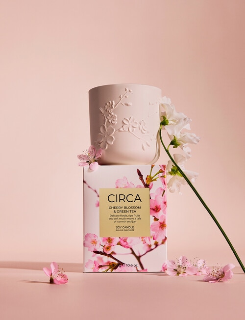 CIRCA Candle, 300g, Cherry Blossom & Green Tea product photo View 03 L
