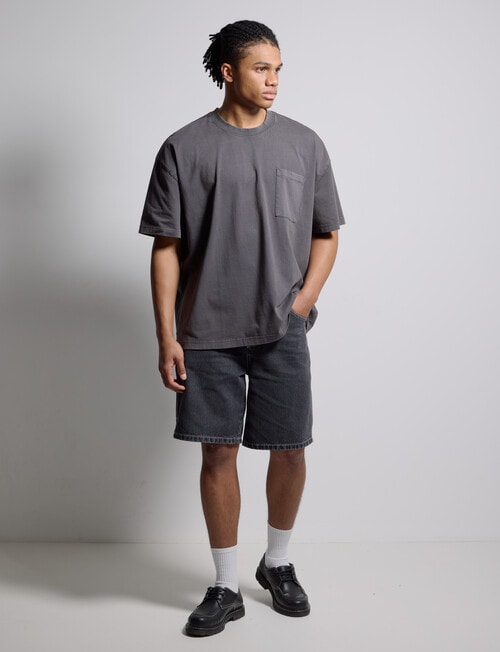 AIR SPACE Oversized Washed Tee, Black product photo