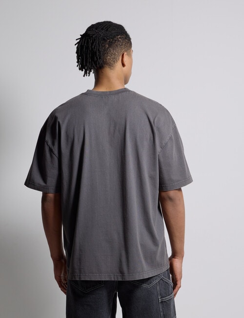 AIR SPACE Oversized Washed Tee, Black product photo View 02 L