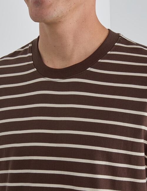 Gasoline Relaxed Ryder Tee, Espresso product photo View 05 L