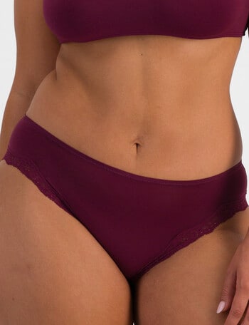 Bonds Bases Flex Lace Bikini Brief, Queen Bee product photo