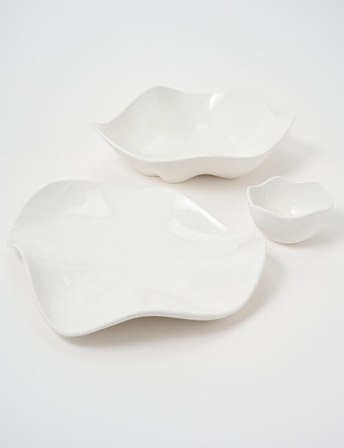 Robert Gordon Wavy Platter, White Speckle, 36cm product photo View 05 L