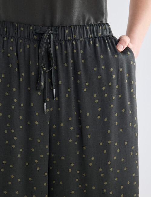 State of play Ivy Pant, Dark Green Spot product photo View 05 L