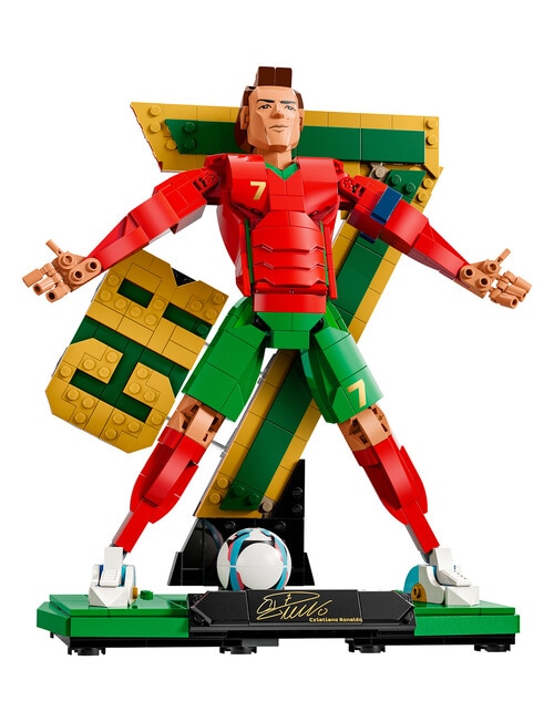 LEGO Cristiano Ronaldo, Soccer Legend, 43016 product photo View 03 L