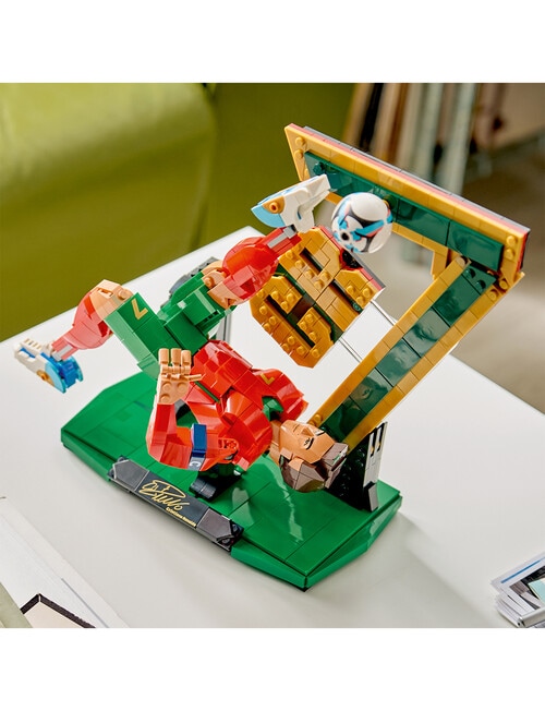 LEGO Cristiano Ronaldo, Soccer Legend, 43016 product photo View 05 L