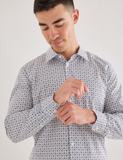 L+L Tailored Shirt, White product photo