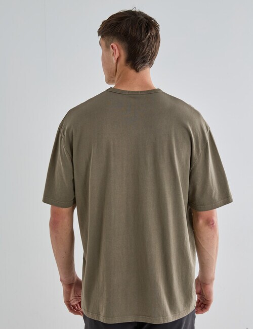 Gasoline Relaxed Ryder Tee, Bark product photo View 02 L