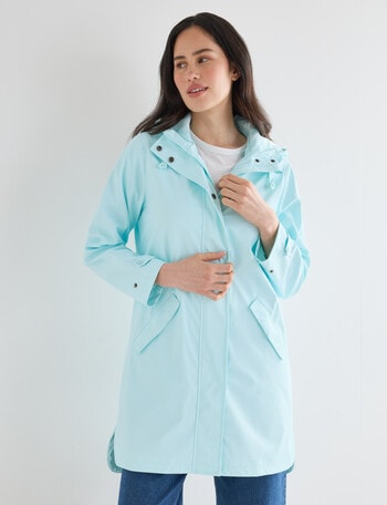 Xcesri Showerproof Jacket product photo