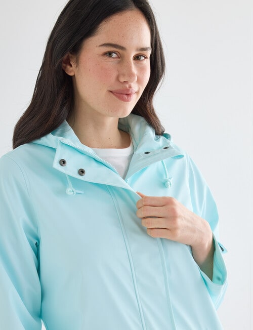 Xcesri Showerproof Jacket product photo View 04 L