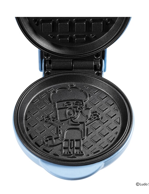 Uncanny Bluey Mini Waffle Maker, WM3-BLU-BL5-NZ product photo View 04 L