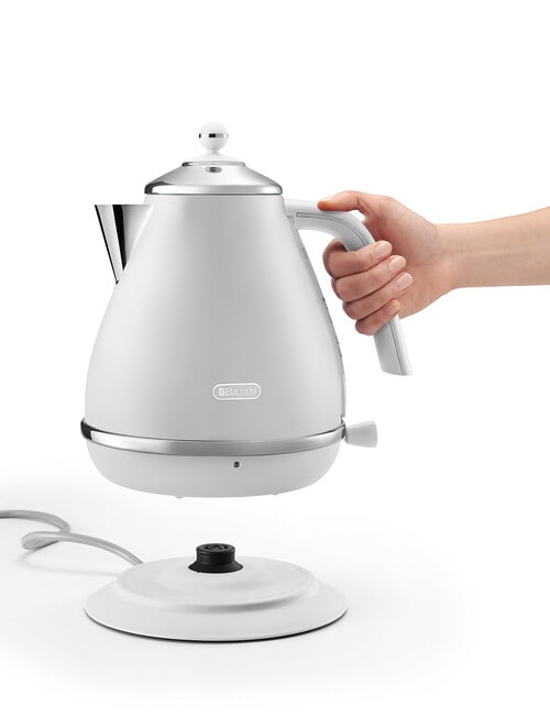 DeLonghi Icona Capitals Kettle, White, KBOC2001.IW product photo View 03 L
