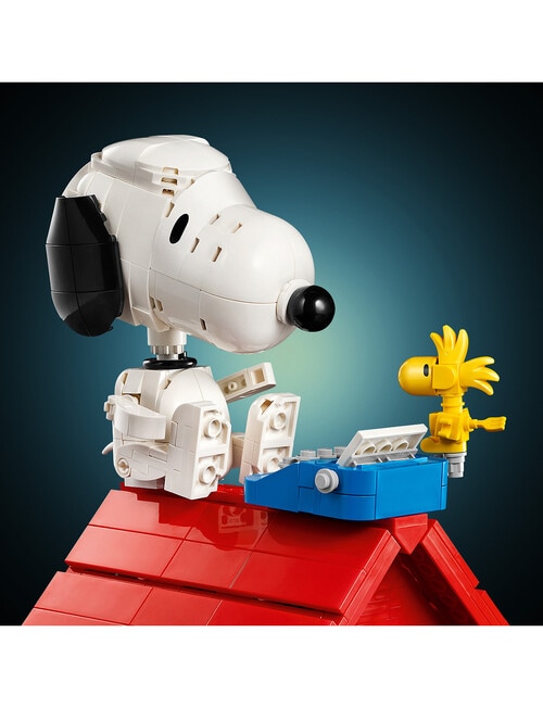 LEGO Ideas Peanuts: Snoopy's Doghouse, 21368 product photo View 06 L