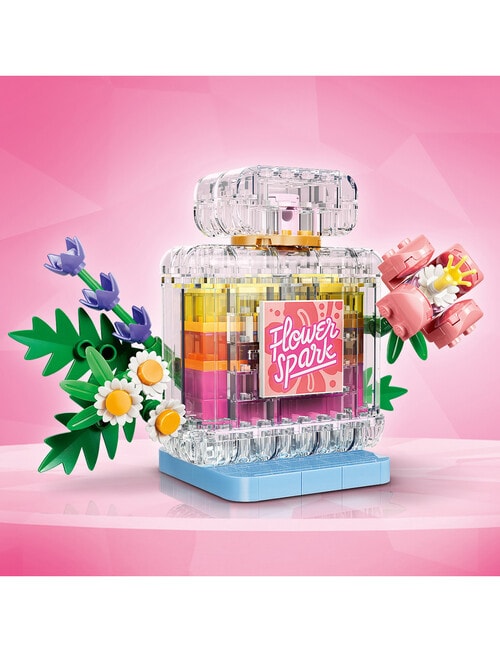LEGO Creator 3-in-1 3 in 1 Floral Decor Perfume Bottle, 31383 product photo View 04 L