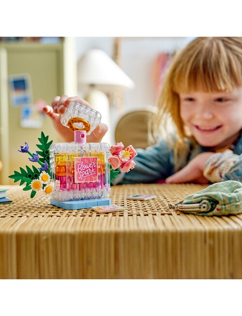 LEGO Creator 3-in-1 3 in 1 Floral Decor Perfume Bottle, 31383 product photo View 07 L
